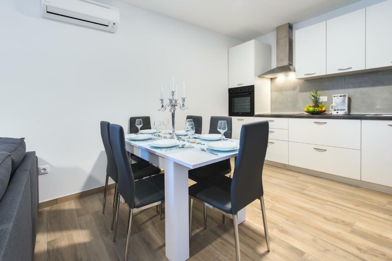 Apartman Tarnik'S Daire Viskovo Dış mekan fotoğraf