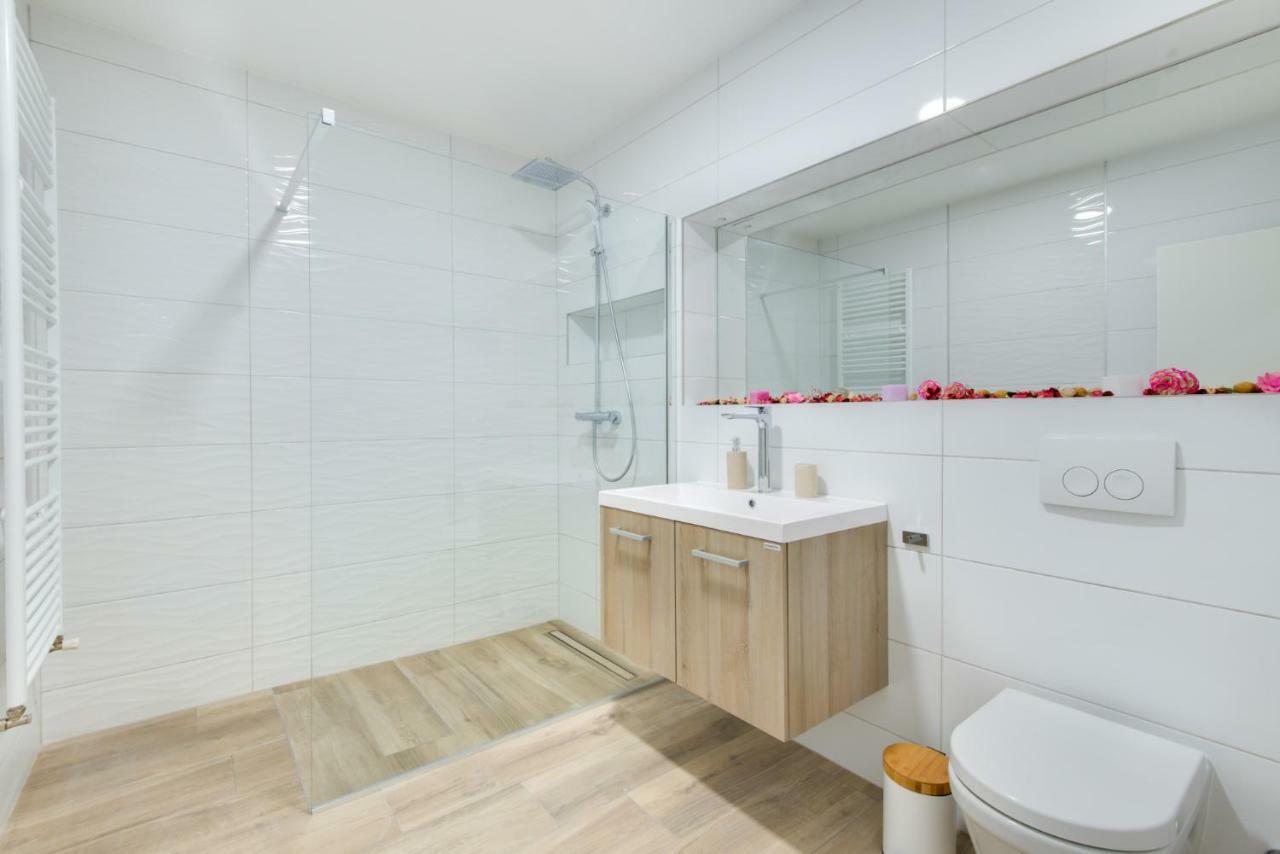 Apartman Tarnik'S Daire Viskovo Dış mekan fotoğraf