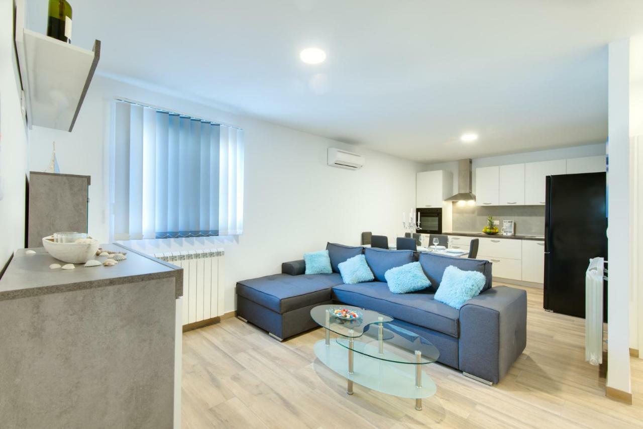 Apartman Tarnik'S Daire Viskovo Dış mekan fotoğraf