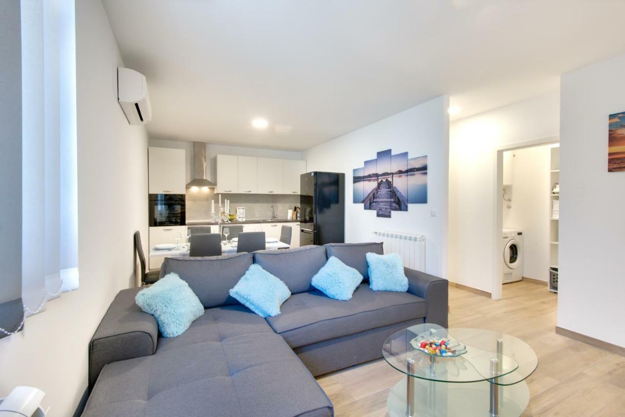 Apartman Tarnik'S Daire Viskovo Dış mekan fotoğraf