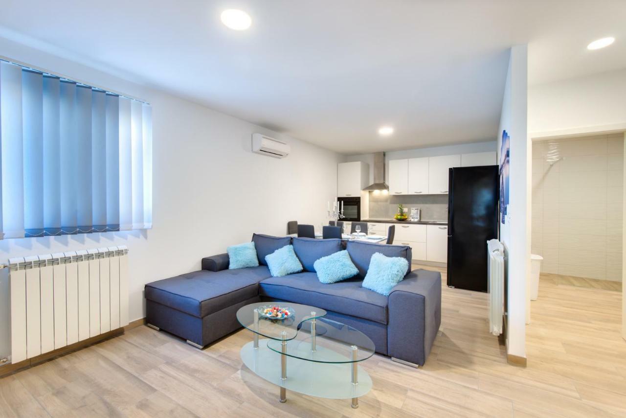 Apartman Tarnik'S Daire Viskovo Dış mekan fotoğraf