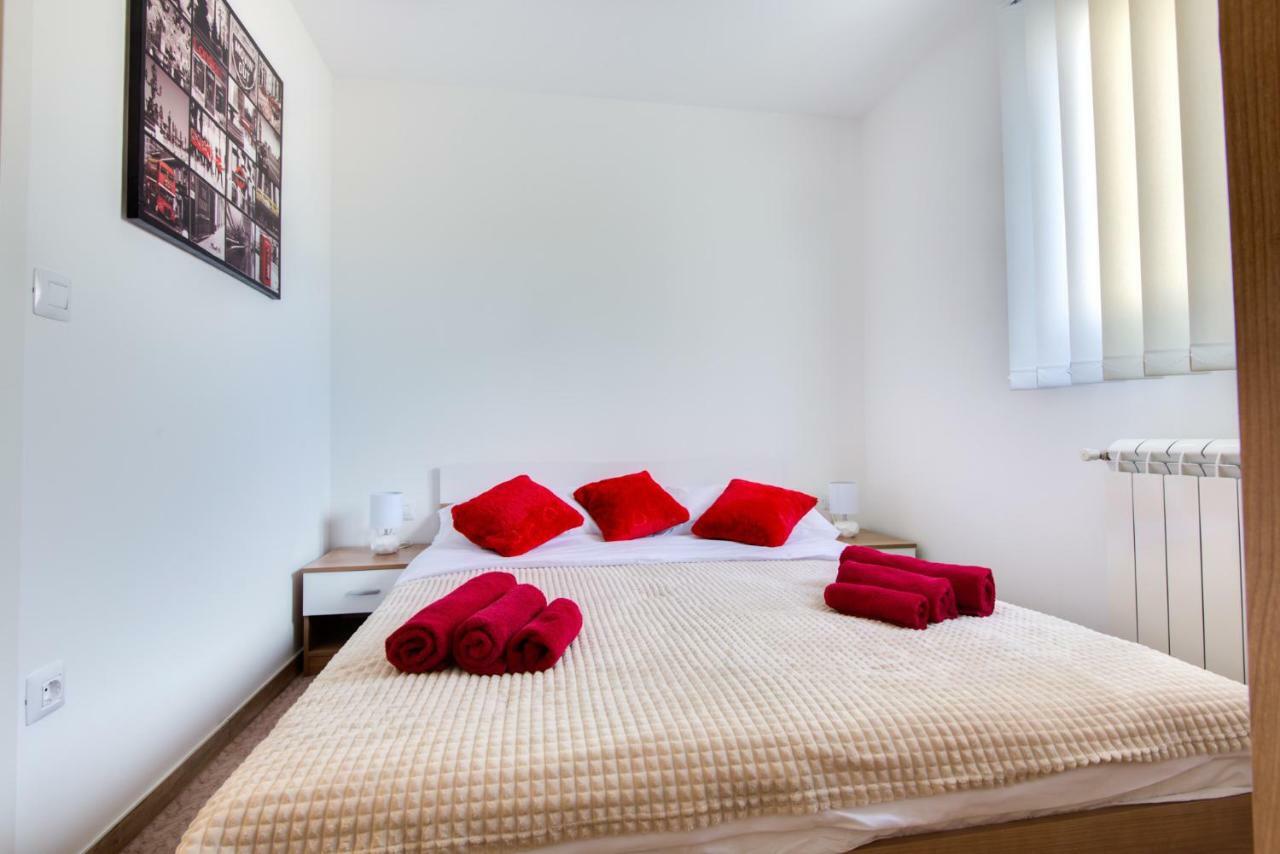 Apartman Tarnik'S Daire Viskovo Dış mekan fotoğraf